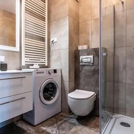 Golden - Bright And Modern -premium Building In Top Location- Solidarnosci * Warschau